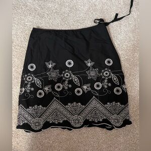 Max Edition Embroidered Cotton Skirt